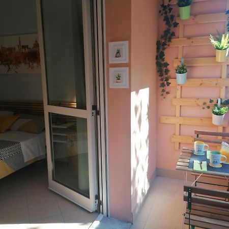 Area33 Guest House Болоня Екстериор снимка